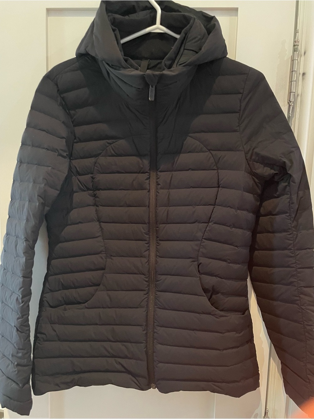 Women's lululemon Black Hooded Puffer Jacket
